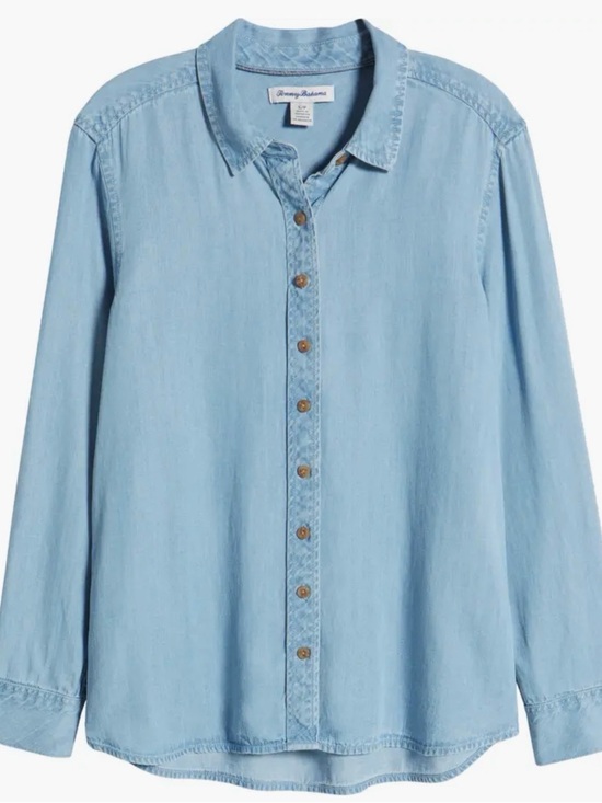 Tommy Bahama Tops - Tommy Bahama chambray o'lei relaxed womens shirt size Medium NWT